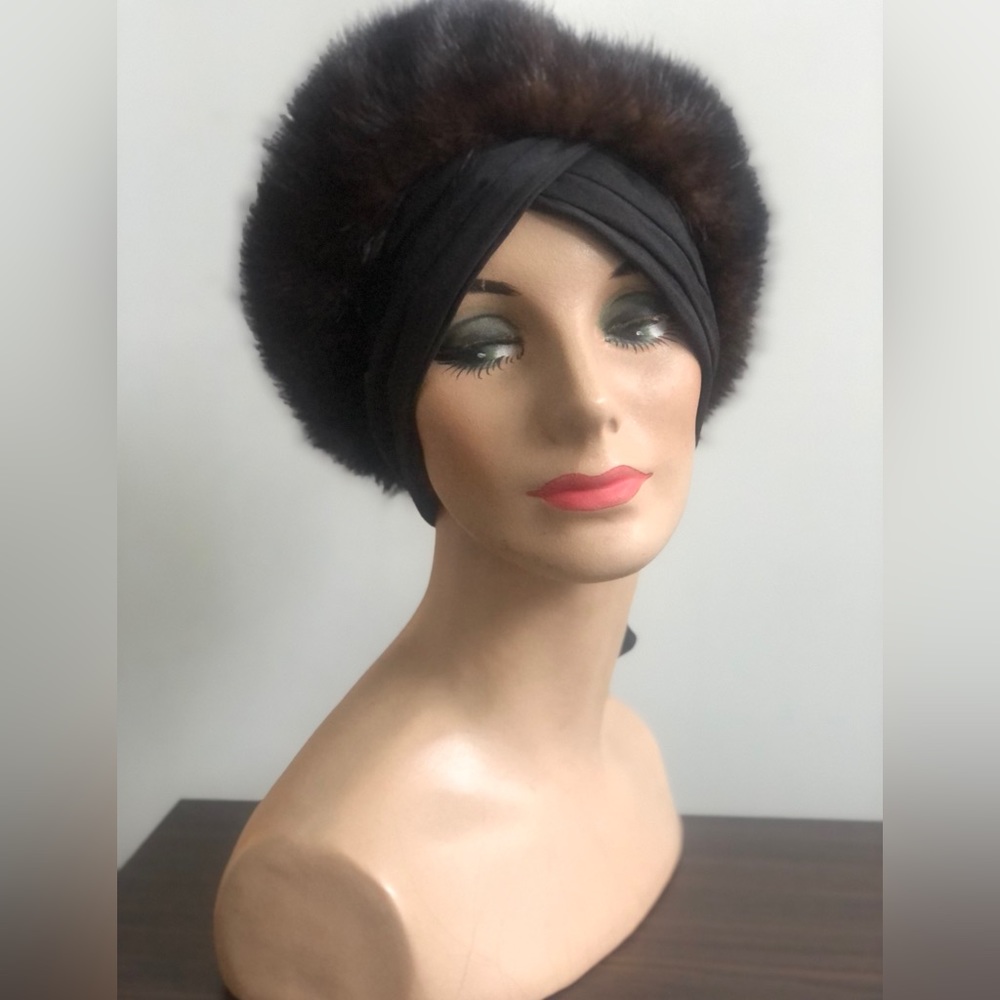 Vintage 1960s Betmar Mink Fur Ladies Hat in sable color size 6 - Picture 5 of 15